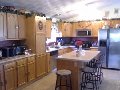 115 Brush Neck Ave, Warwick, RI 02889 - photo 6