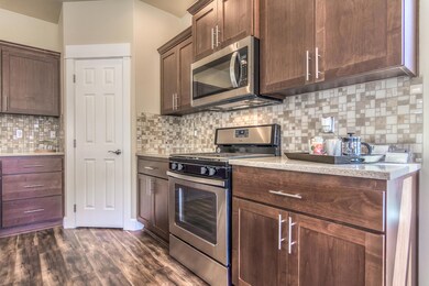 20606 SE Slate Ave unit 389, Bend, OR 97702 - photo 7