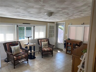 16 Hawkins St, Greenville, RI 02828 - photo 6
