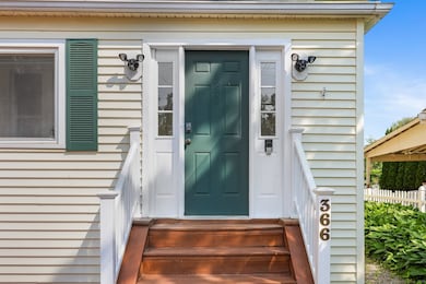 366 Suburban Ave, Fairfield, CT 06825 - photo 3