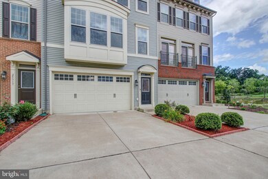 25315 Wakestone Park Terrace, Chantilly, VA 20152 - photo 3
