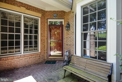 8527 Gavin Manor Ct, Chevy Chase, MD 20815 - photo 2