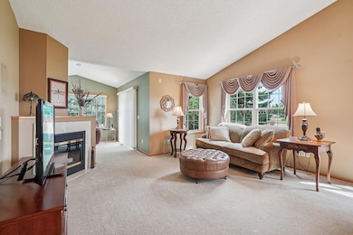 10-web-or-mls-Fenston Ave N-S0509-010.jpg