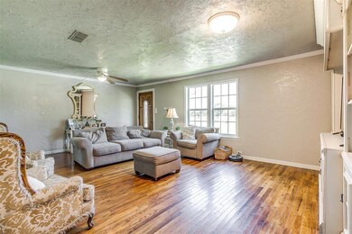 2005 Newport Rd, Weatherford, TX 76086 - photo 5