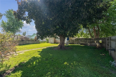 1121 15th Ave SW, Cedar Rapids, IA 52404 - photo 5