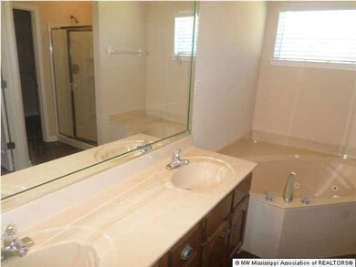 7134 Crape Myrtle Dr, Olive Branch, MS 38654 - photo 6