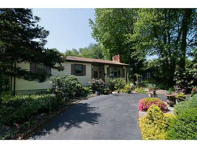 50 Temple Dr, Riverside, RI 02915 - photo 2