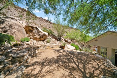 690 W Escalante Dr St George UT 84790 US