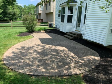 2204 Coldharbor Ct, Lewis Center, OH 43035 - photo 5