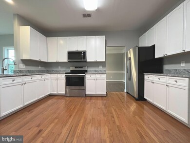 43 Reservoir Place, Falling Waters, WV 25419 - photo 6