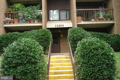 Chestnut Grove Condominiums unit 3, Reston, VA 20190 - photo 2