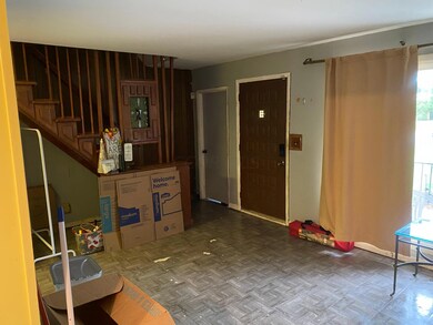 565 Virginia Cir W, Columbus, OH 43213 - photo 5