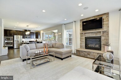 11828 Peppervine Dr, Clarksburg, MD 20871 - photo 7