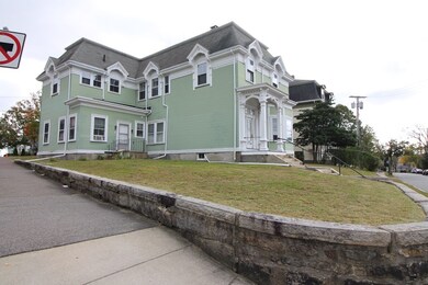 30 Crescent St unit 4, Wakefield, MA 01880 - photo 2