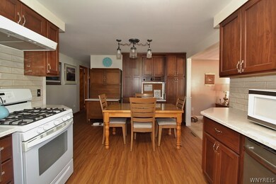 856 Castlebar Dr, North Tonawanda, NY 14120 - photo 7