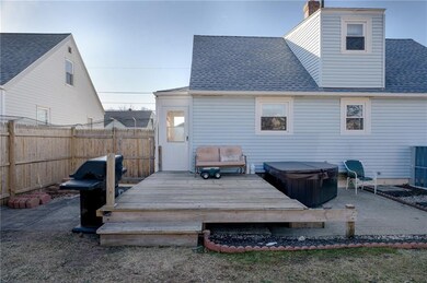 215 Clews St, Pawtucket, RI 02861 - photo 3