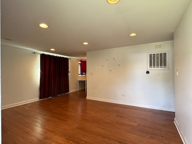 4049 W 89th Place, Hometown, IL 60456 - photo 2