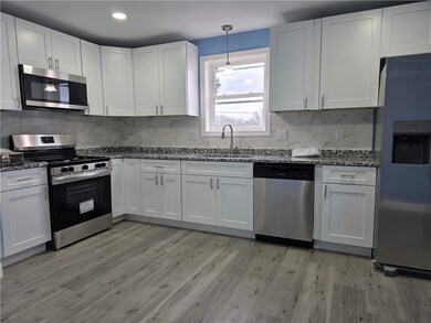 17 Bergen St unit 2nd FL, Providence, RI 02908 - photo 3