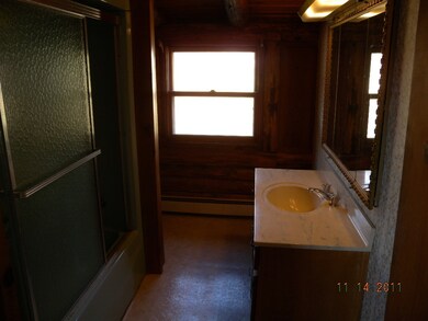 Upper level bathroom