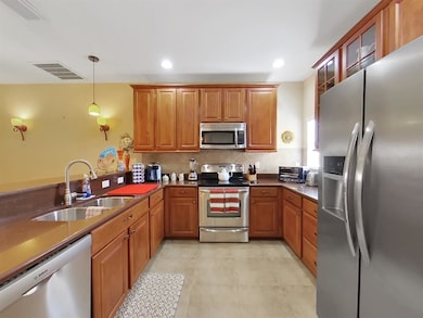 5029 Herring Ct, New Port Richey, FL 34652 - photo 2