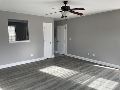 1708 Manning Dr unit 2, Clarksville, TN 37042 - photo 2