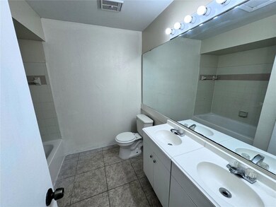 1932 Lake Atriums Cir unit 85, Orlando, FL 32839 - photo 7