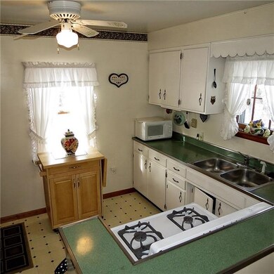 Kitchen - 9x9 Kitchen with gas stove and refrigera