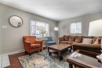 324 Augusta St, Pittsburgh, PA 15211 - photo 4