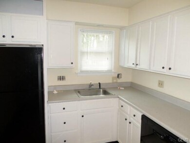 1199 Eagle St, Allentown, PA 18106 - photo 4