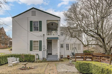 815 First East St, Vicksburg, MS 39183 - photo 5