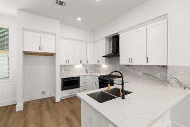 604 Hawthorn Grove Ln, Houston, TX 77009 - photo 6