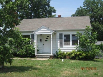 617 Red Oak Dr, Siler City, NC 27344 - photo 2