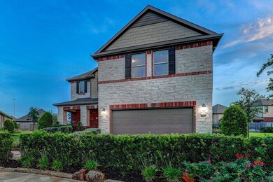 1607 Crown Point Ct, Richmond, TX 77469 - photo 4