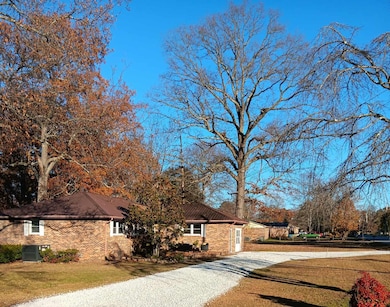 1203 Edgewood Dr, Manchester, TN 37355 - photo 3