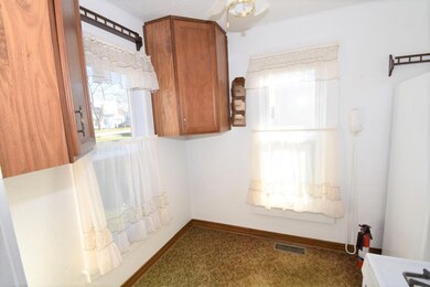 206 N Adams Ave, Fowler, IN 47944 - photo 4