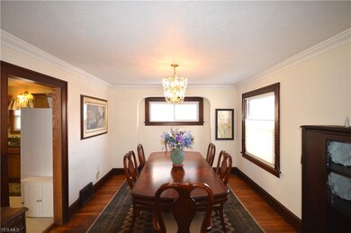 Beautiful dining room with plenty of natural light