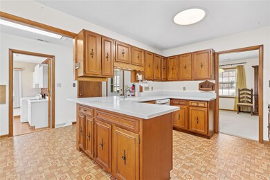 41 Holly Hill Dr, Asheville, NC 28806 - photo 6