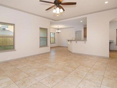 322 S Bowie Dr, Weatherford, TX 76086 - photo 4