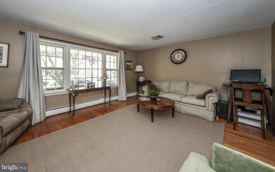 196 Share Dr, Morrisville, PA 19067 - photo 6