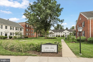 1317 S Walter Reed Dr unit 17201, Arlington, VA 22204 - photo 4