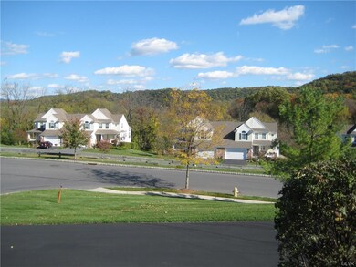 899 Sonoma Ln, Easton, PA 18040 - photo 4