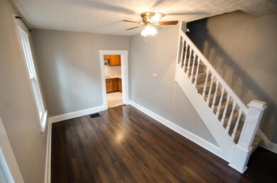 830 S 18th-8556