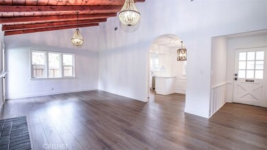 5002 Alhama Dr, Woodland Hills, CA 91364 - photo 3