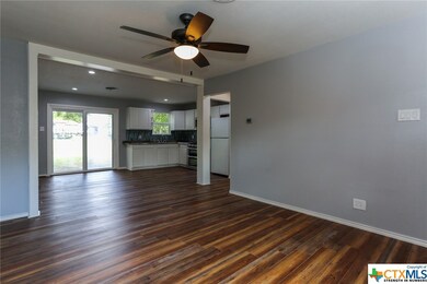 911 Leonhard St, Copperas Cove, TX 76522 - photo 7