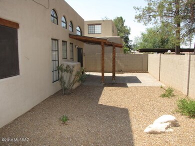 4215 N Rillito Creek Place, Tucson, AZ 85719 - photo 4