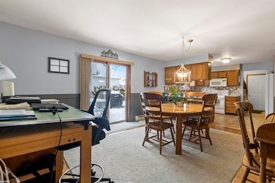 422 Colorado Ave, Marysville, MI 48040 - photo 7