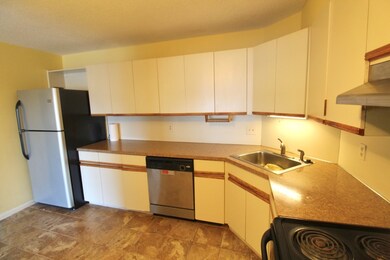 Charles River Towers unit 622, Watertown, MA 02472 - photo 3