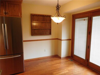 Eat in Kitchen
