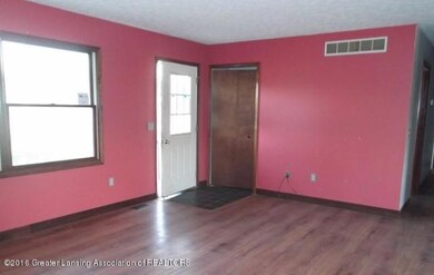 LIVING ROOM2