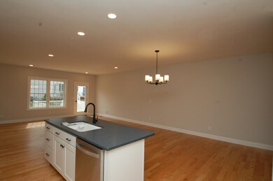 14 Chesterfield Ln unit 9A, Londonderry, NH 03053 - photo 3